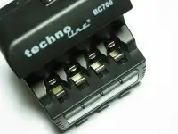 интеллектуальное зарядное устройствоTechnoLine BC-700, фотография 4