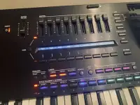Синтезатор Korg Pa5X  не работает, фотография 2