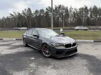 Предлагаю приобрести легендарный седан BMW M5 в кузове F90. Автомобиль находится в идеальном состоянии  это фактически, фотография 2