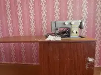 Продам швейную машинку ножную механическую б/у. Недорого, фотография 4