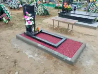 Памятники 