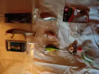6 воблеров, 4 блесны, 5 вертлюжков на подшипнике
