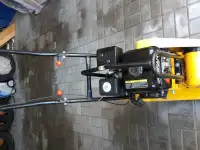 Продам виброплиту Xammer C-60, фотография 3