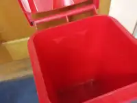 Ящик для ветоши 60