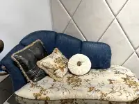 Дизайнерская кушетка (от кутюр)  3 VIP-подушки. Идеально для салона / фотостудии