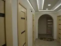 сдаю 4 ех и 2ух комн отдельных в собственном доме посуточно, выдаем документы, фотография 3