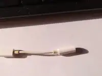 Адаптер Apple Lightning - Jack 3.5 мм, фотография 3