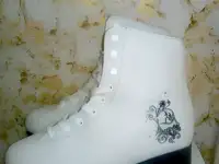 Фигурные коньки