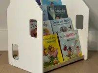 Полка для детских книг настольная