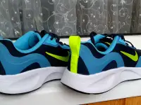 Кроссовки NIKE, фотография 3