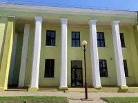Сфера услуг возле Мирского замка Красноармейская 20, фотография 3