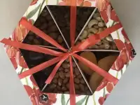 Подарочный набор орехов и сухофруктов., фотография 2
