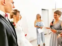 Ведущий,  Ведущая вашего праздника  игра на скрипке и живой вокал, фотография 4