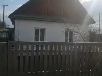 Продаю дом, приватизированный участок с колодцем и хозпостройками