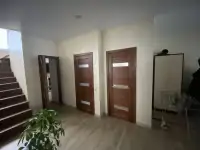 Двухэтажный дом в 5-ти минутах ходьбы от центра., фотография 10