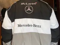 Бомбер Mercedes Benz, фотография 2
