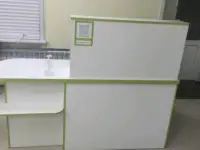 Стол рецепшн, фотография 1