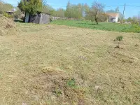 Участок в Малое Демидкова7.5соток.15км от Гродно.Комуникаций нет, электричество на соседнем участке,все вопросы по тел.