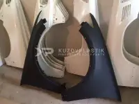 Крыло на Infinity FX35/ FX45 из стеклопластика.