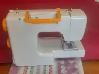 Продам швейную машинку, фотография 7