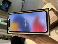 Продам iPhone 11 Pro Max 256 золотой, фотография 2