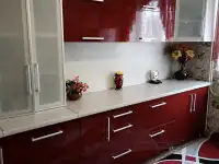 Кухня из акрила в цвете бургунди ( размеры 4 м на 1,1м), фотография 2