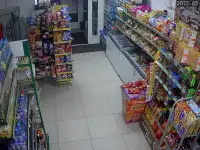 Продуктовый магазин формата У дома, фотография 2