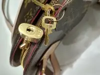 Louis Vuitton, фотография 5