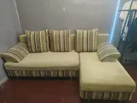 Диван