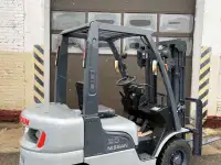 Японский вилочный дизельный погрузчик NISSAN YL02A20, фотография 7