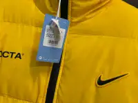 Двухсторонняя куртка Nike, фотография 4