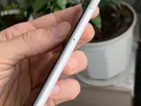Iphone SE 2020 64G, фотография 6