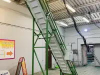 Ленточный конвейер для сыпучих грузов с защитной крышкой, фотография 2