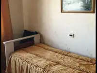 Продаю 2 х комнатную квартиру, Б-р Непокорённых 71, фотография 2