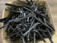 Современное оборудование для магазина одежды есть все, фотография 4