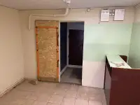 Полуподвальное помещение на расстоянии 100м от метро Восток, состоит из трех комнат, первая проходная, имеется санузел,, фотография 5