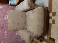 Продать кресло