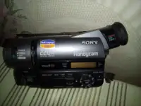 продам видеокамеру  SONY CCD-TR512E, фотография 2