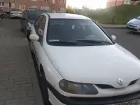 Автомобиль Renault Laguna, фотография 2