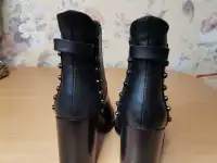 Женские ботинки, фотография 2