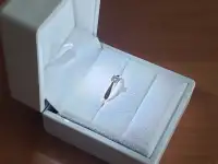 Обручальное кольцо с сердцем
