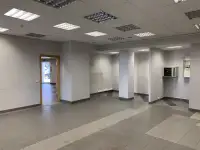 Продам помещение 1-й этаж, отдельный вход, район Немига