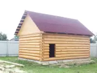Сруб бани дома