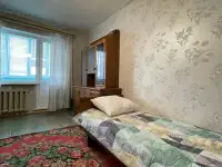 Квартира на сутки в Дзержинске wi fi Безлимит, ул.Олега Кошевого, д.2, корп.а, фотография 3