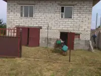 СРОЧНО! Продается участок с коробкой дома.