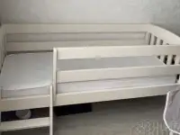 Кровать детская