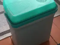 Автомобильный холодильник Electro Kuhlbox E 15 от прикуривателя, фотография 2