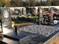 Изготовление памятников .Благоустройство под ключ.