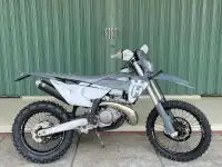 2024 Husqvarna TE 300 PRO Motoross