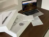 MacBook Pro i5 8GB 256GB 2020, фотография 2